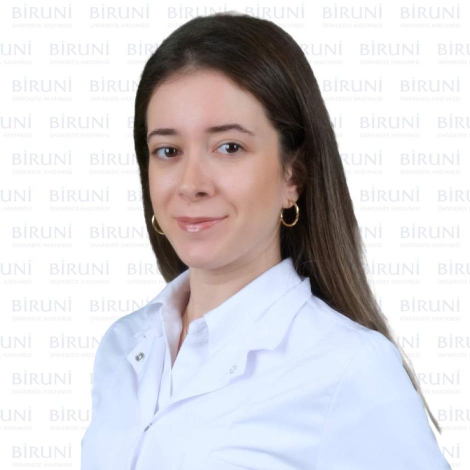 Psicóloga Especialista Aybige ÜSTÜNER